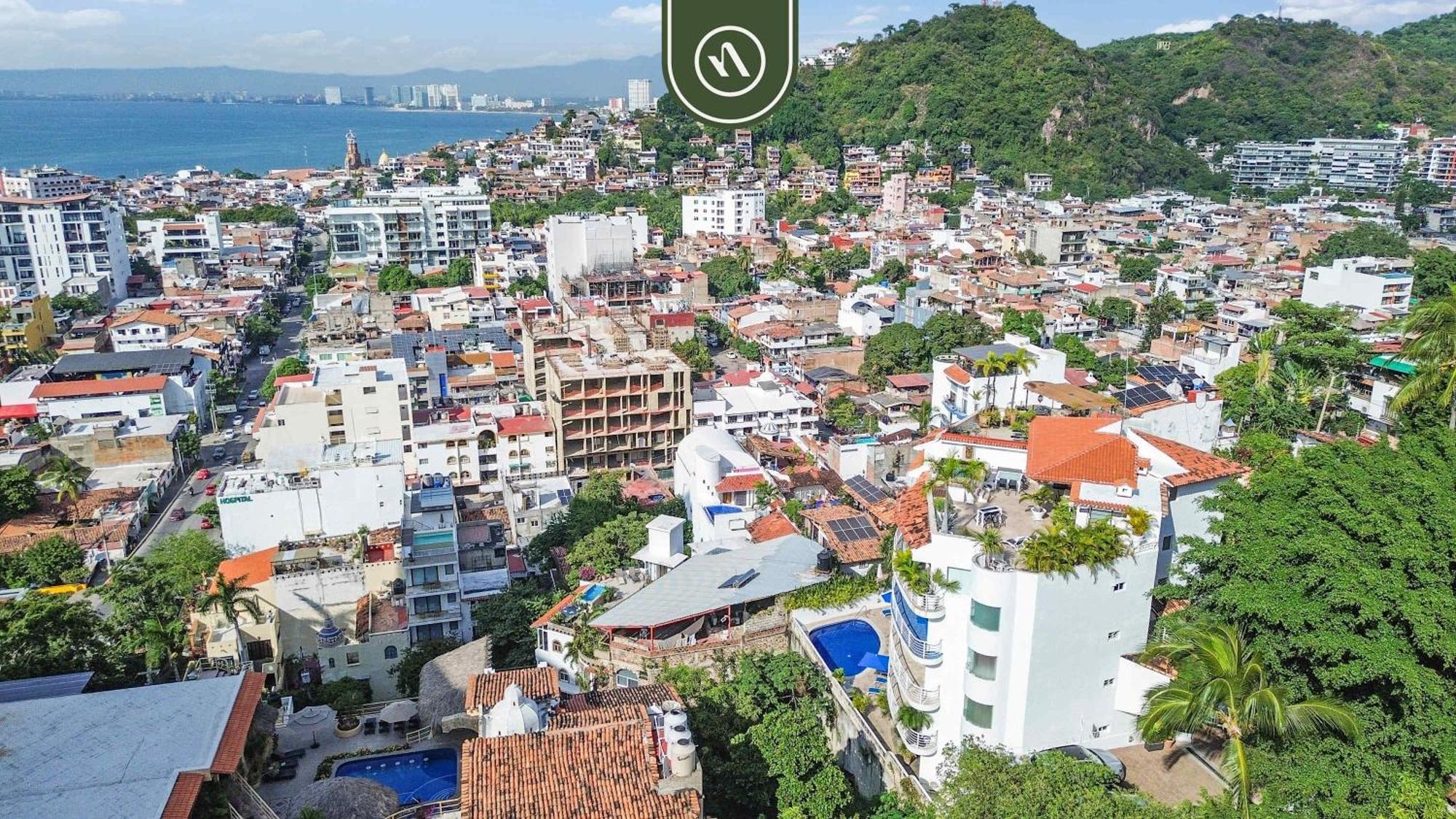 Apartment Stunning 2 Bedroom - Oceanview Terrace - Downtown Puerto Vallarta