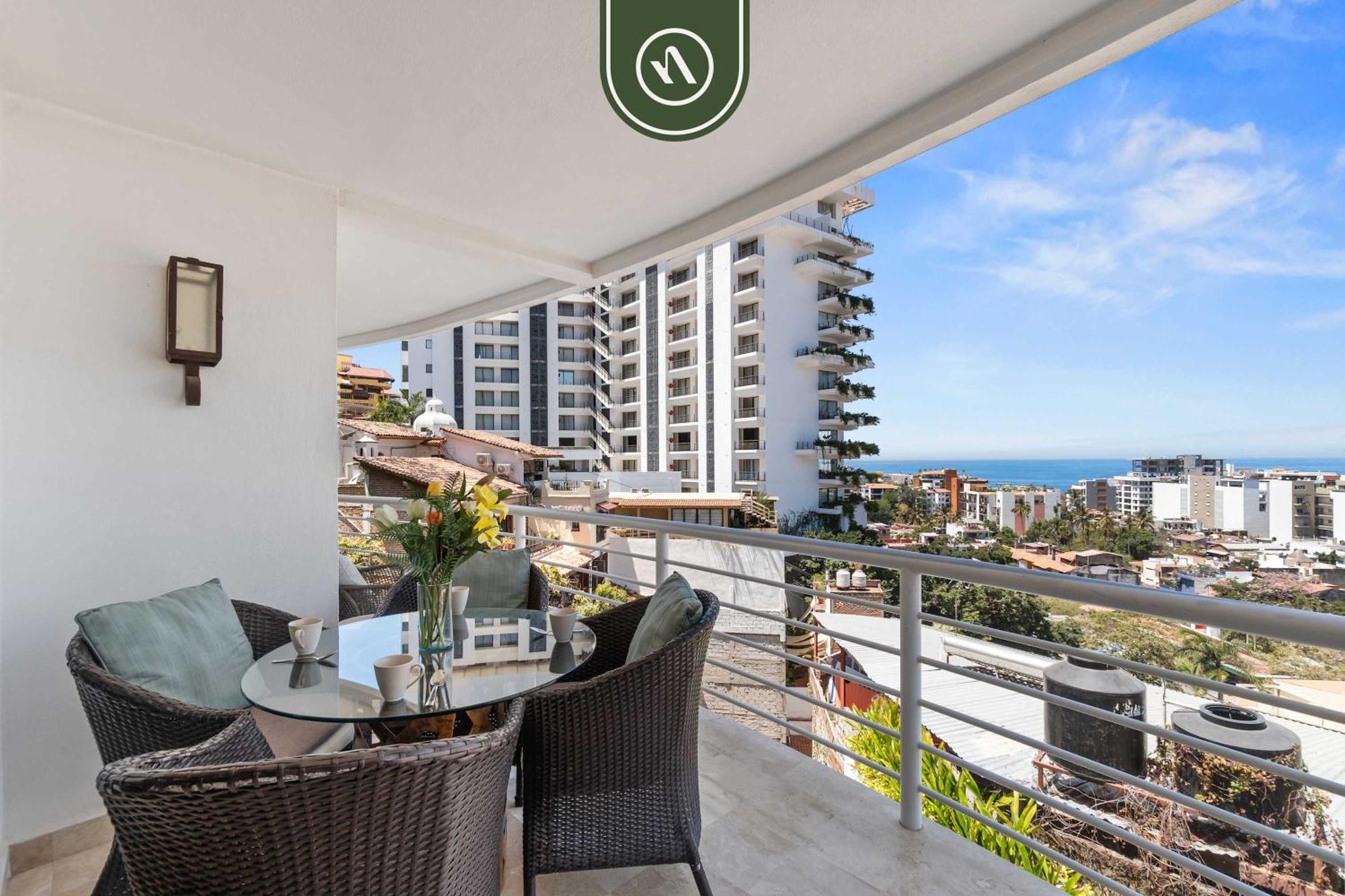 Stunning 2 Bedroom - Oceanview Terrace - Downtown Apartment Puerto Vallarta