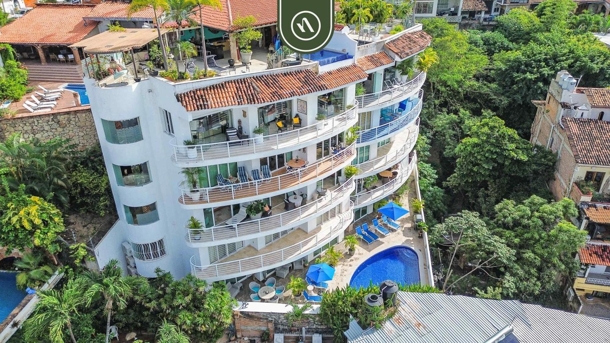 Apartment Stunning 2 Bedroom - Oceanview Terrace - Downtown